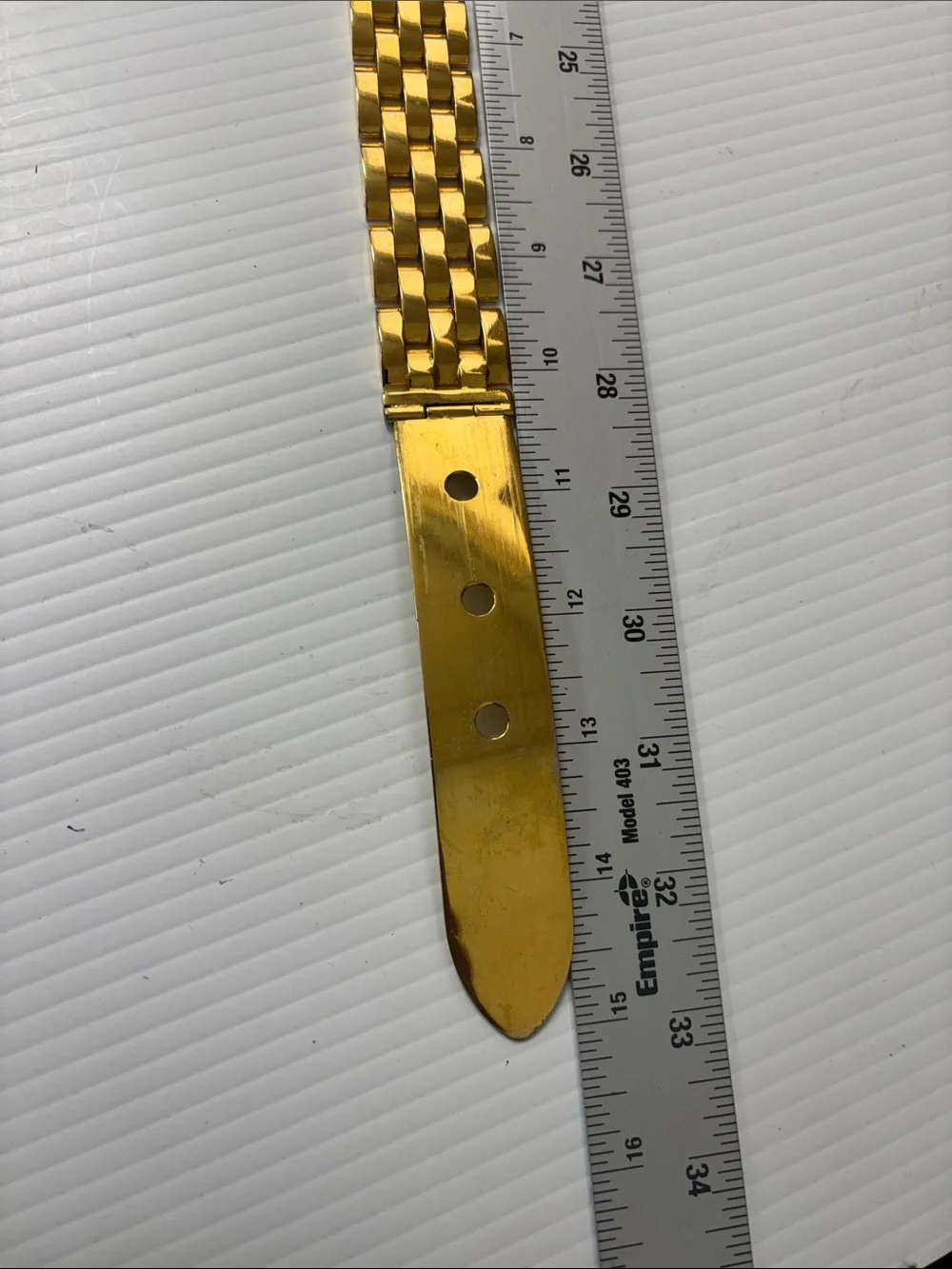 Gucci Gold-Tone Women's Chain Link Belt - Picture 11 of 13